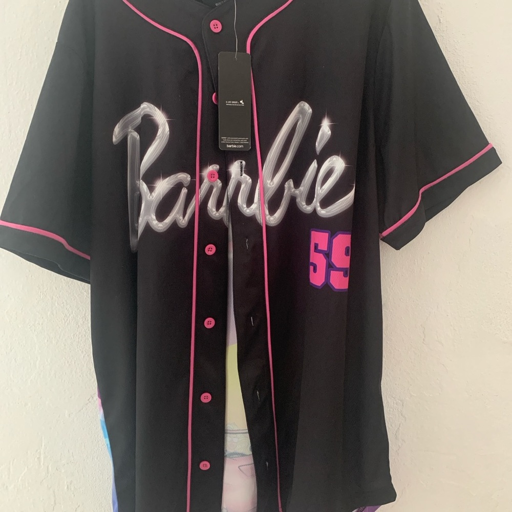 Black and Pink Graphic T-Shirt